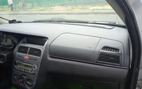 Fiat Linea, 2010 год, 620 000 рублей, 15 фотография