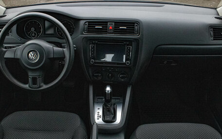 Volkswagen Jetta VI, 2014 год, 1 099 000 рублей, 5 фотография