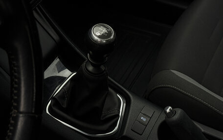 Toyota Auris II, 2017 год, 1 299 000 рублей, 12 фотография