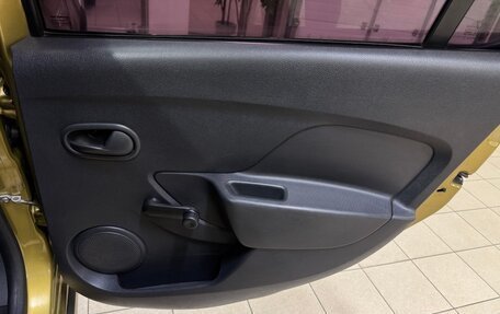 Renault Sandero II рестайлинг, 2015 год, 880 000 рублей, 18 фотография