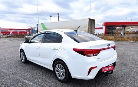 KIA Rio IV, 2018 год, 1 230 000 рублей, 3 фотография