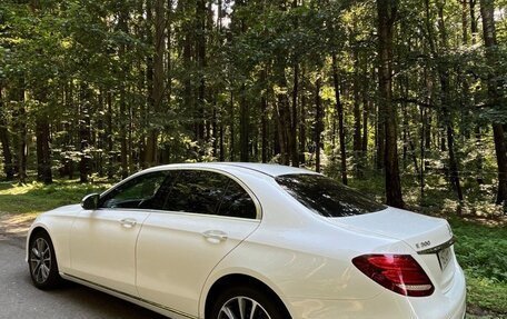 Mercedes-Benz E-Класс, 2019 год, 3 240 000 рублей, 3 фотография