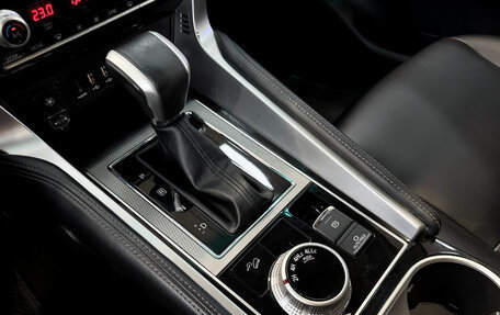 Mitsubishi Montero Sport, 2022 год, 3 800 000 рублей, 20 фотография