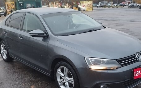 Volkswagen Jetta VI, 2012 год, 700 000 рублей, 1 фотография