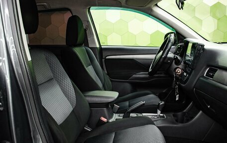 Mitsubishi Outlander III рестайлинг 3, 2014 год, 1 550 000 рублей, 11 фотография