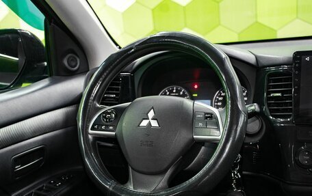 Mitsubishi Outlander III рестайлинг 3, 2014 год, 1 550 000 рублей, 15 фотография