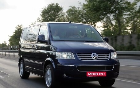Volkswagen Transporter T5 рестайлинг, 2007 год, 1 100 000 рублей, 1 фотография