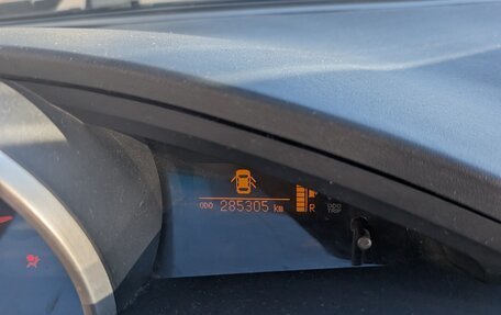 Toyota Verso I, 2011 год, 1 080 000 рублей, 13 фотография