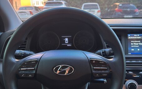 Hyundai Elantra VI рестайлинг, 2018 год, 1 750 000 рублей, 10 фотография