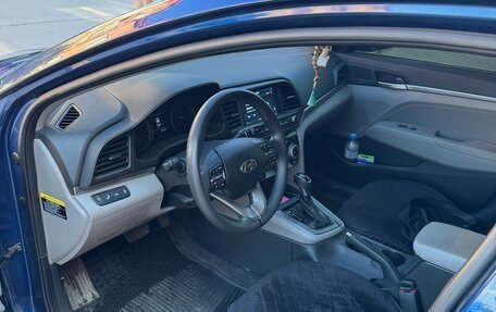 Hyundai Elantra VI рестайлинг, 2018 год, 1 750 000 рублей, 9 фотография