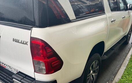 Toyota Hilux VIII, 2016 год, 3 700 000 рублей, 5 фотография