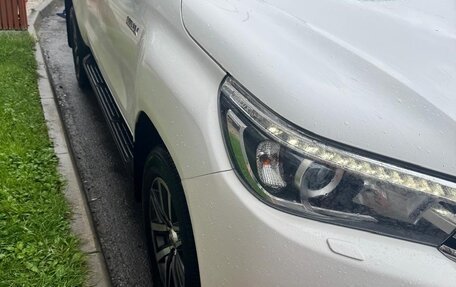 Toyota Hilux VIII, 2016 год, 3 700 000 рублей, 8 фотография