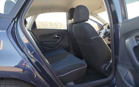 Volkswagen Polo VI (EU Market), 2011 год, 650 000 рублей, 13 фотография