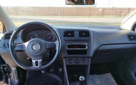 Volkswagen Polo VI (EU Market), 2011 год, 650 000 рублей, 15 фотография