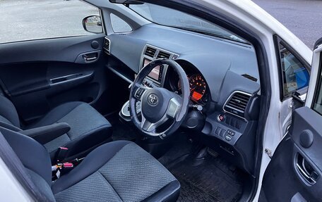 Toyota Ractis II, 2012 год, 1 100 000 рублей, 14 фотография