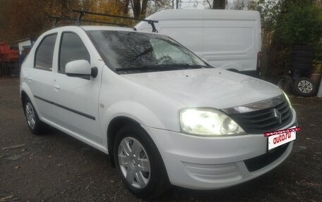 Renault Logan I, 2013 год, 385 000 рублей, 2 фотография