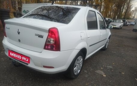 Renault Logan I, 2013 год, 385 000 рублей, 3 фотография