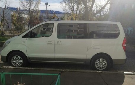 Hyundai H-1 II рестайлинг, 2016 год, 2 150 000 рублей, 2 фотография