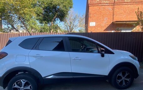 Renault Kaptur I рестайлинг, 2021 год, 1 290 000 рублей, 2 фотография