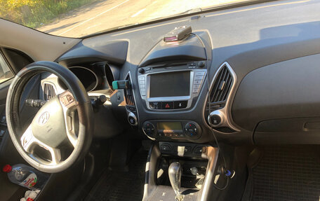 Hyundai ix35 I рестайлинг, 2012 год, 1 150 000 рублей, 11 фотография