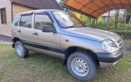 Chevrolet Niva I рестайлинг, 2007 год, 650 000 рублей, 3 фотография