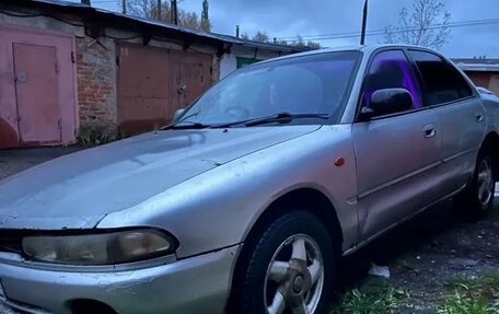 Mitsubishi Galant VIII, 1993 год, 32 000 рублей, 2 фотография