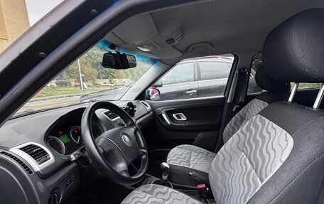 Skoda Fabia II, 2009 год, 320 000 рублей, 3 фотография