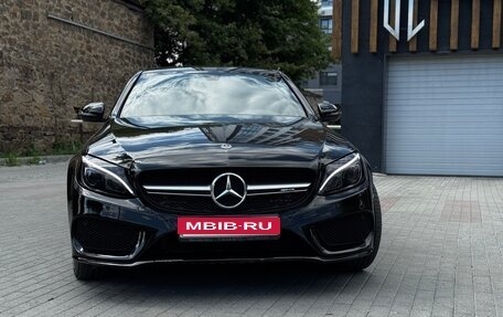 Mercedes-Benz C-Класс, 2015 год, 2 350 000 рублей, 1 фотография