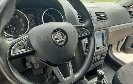 Skoda Yeti I рестайлинг, 2015 год, 1 390 000 рублей, 15 фотография