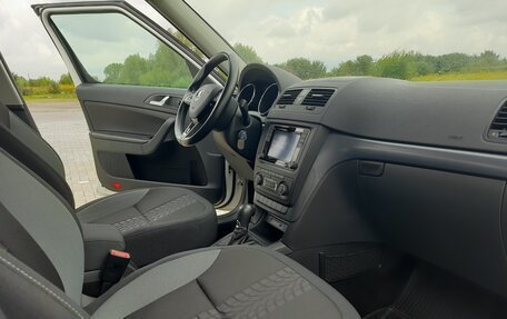 Skoda Yeti I рестайлинг, 2015 год, 1 390 000 рублей, 13 фотография