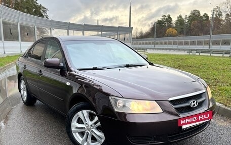 Hyundai Sonata VI, 2007 год, 600 000 рублей, 2 фотография