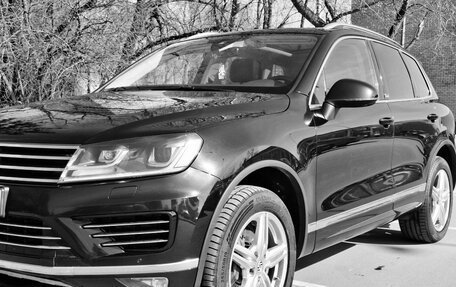 Volkswagen Touareg III, 2017 год, 3 300 000 рублей, 1 фотография
