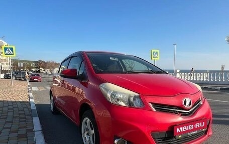 Toyota Vitz, 2012 год, 635 000 рублей, 1 фотография