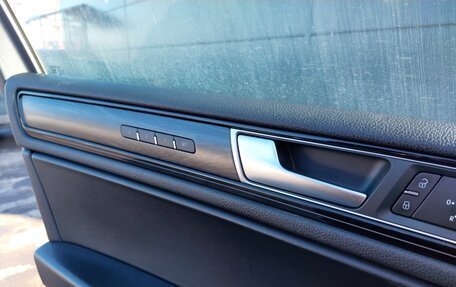 Volkswagen Touareg III, 2017 год, 3 300 000 рублей, 7 фотография