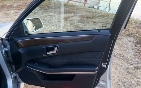 Mercedes-Benz E-Класс, 2013 год, 1 650 000 рублей, 7 фотография