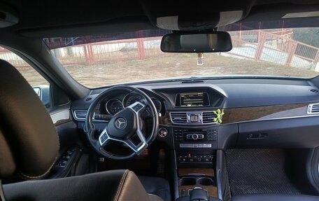 Mercedes-Benz E-Класс, 2013 год, 1 650 000 рублей, 10 фотография