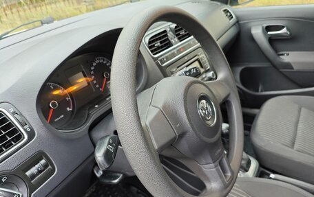 Volkswagen Polo VI (EU Market), 2011 год, 850 000 рублей, 20 фотография