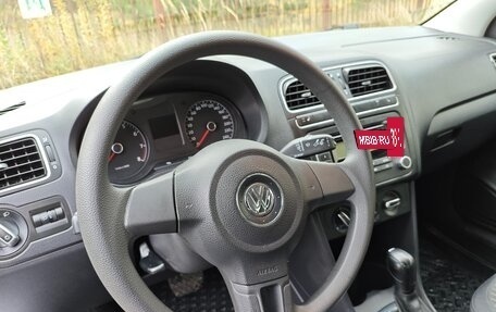 Volkswagen Polo VI (EU Market), 2011 год, 850 000 рублей, 19 фотография