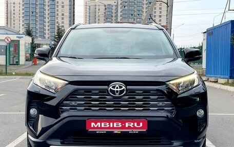Toyota RAV4, 2020 год, 3 990 000 рублей, 4 фотография