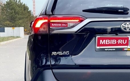 Toyota RAV4, 2020 год, 3 990 000 рублей, 9 фотография