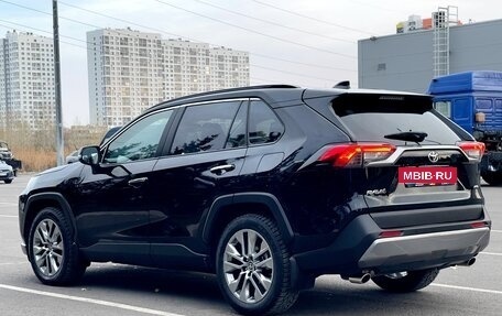 Toyota RAV4, 2020 год, 3 990 000 рублей, 7 фотография