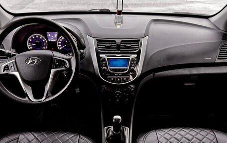 Hyundai Solaris II рестайлинг, 2013 год, 729 000 рублей, 13 фотография