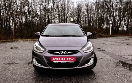 Hyundai Solaris II рестайлинг, 2013 год, 729 000 рублей, 2 фотография