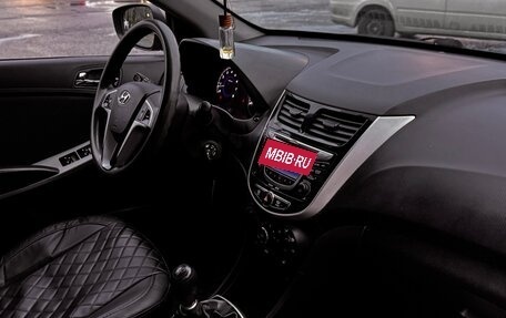 Hyundai Solaris II рестайлинг, 2013 год, 729 000 рублей, 14 фотография