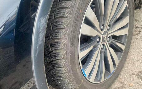 Mitsubishi Outlander III рестайлинг 3, 2019 год, 2 100 000 рублей, 14 фотография