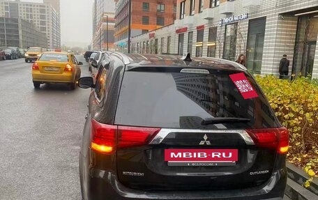 Mitsubishi Outlander III рестайлинг 3, 2019 год, 2 100 000 рублей, 4 фотография