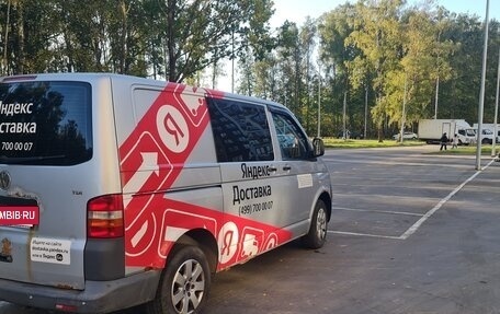 Volkswagen Transporter T5 рестайлинг, 2007 год, 1 010 000 рублей, 2 фотография