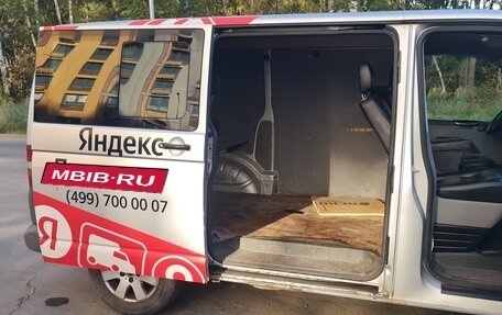 Volkswagen Transporter T5 рестайлинг, 2007 год, 1 010 000 рублей, 10 фотография