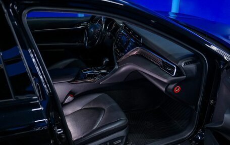 Toyota Camry, 2019 год, 3 204 500 рублей, 13 фотография