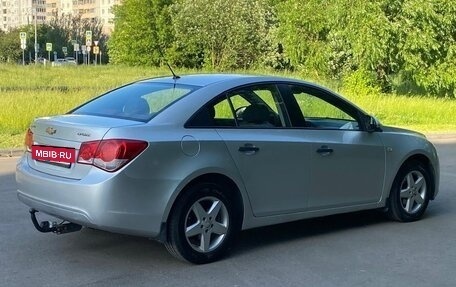 Chevrolet Cruze II, 2010 год, 690 000 рублей, 2 фотография